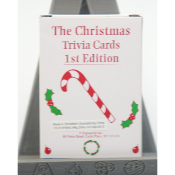 The Christmas Trivia Cards 1st Edition Holiday Game Party Deck - Picture 2 of 2